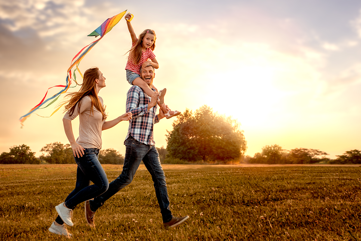 happy-insured-family